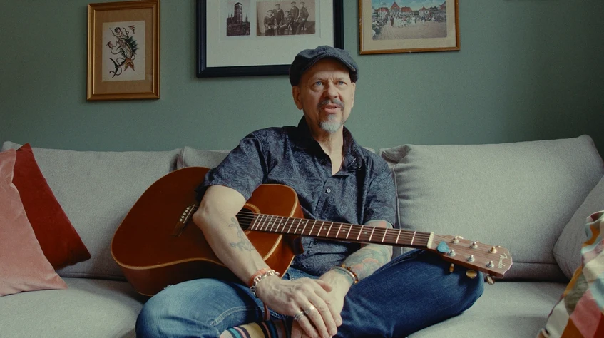 Kadr z filmu "Najgłupsza płyta świata"