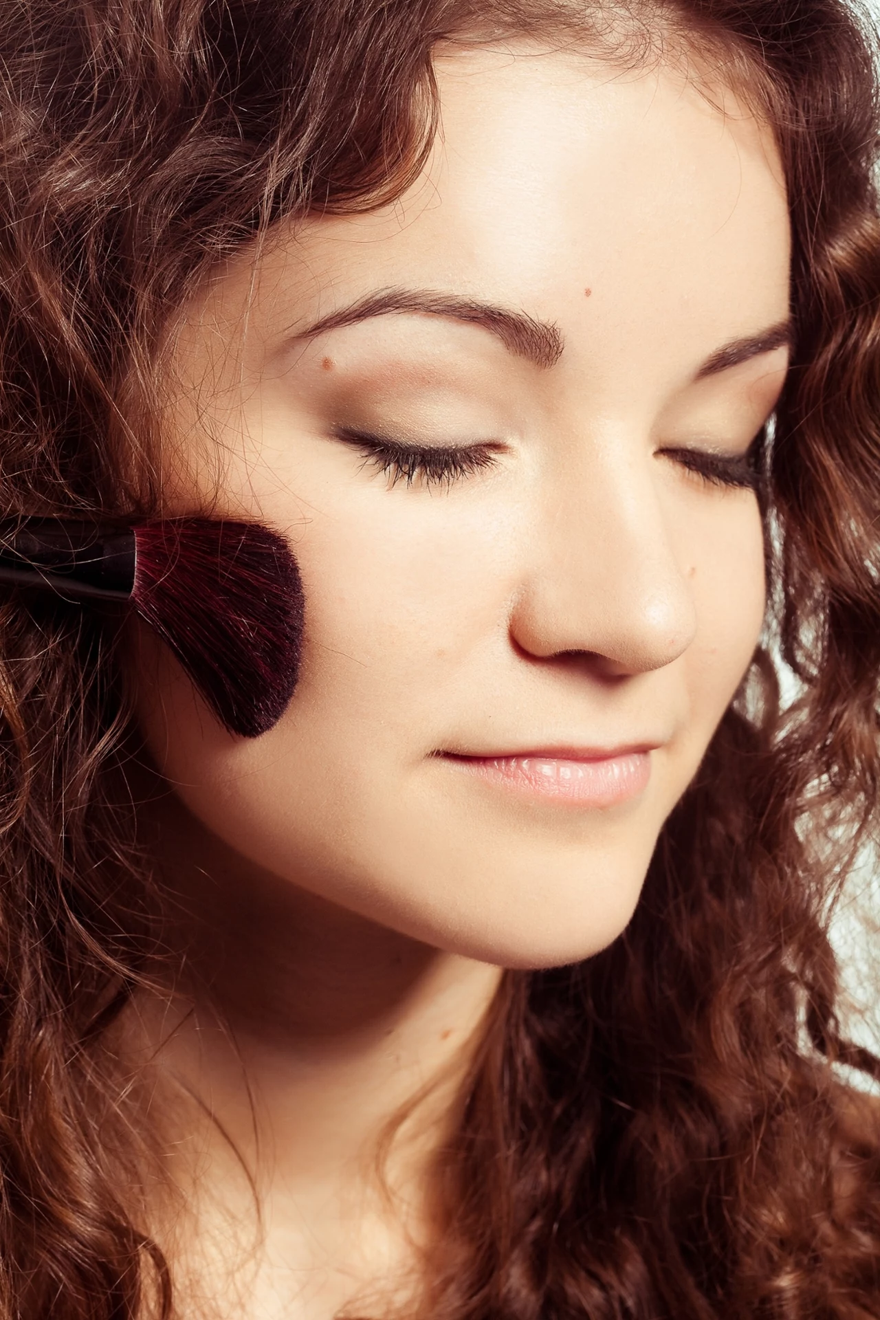 Latte makeup może mieć mocniejszy lub delikatniejszy efekt - to ty decydujesz