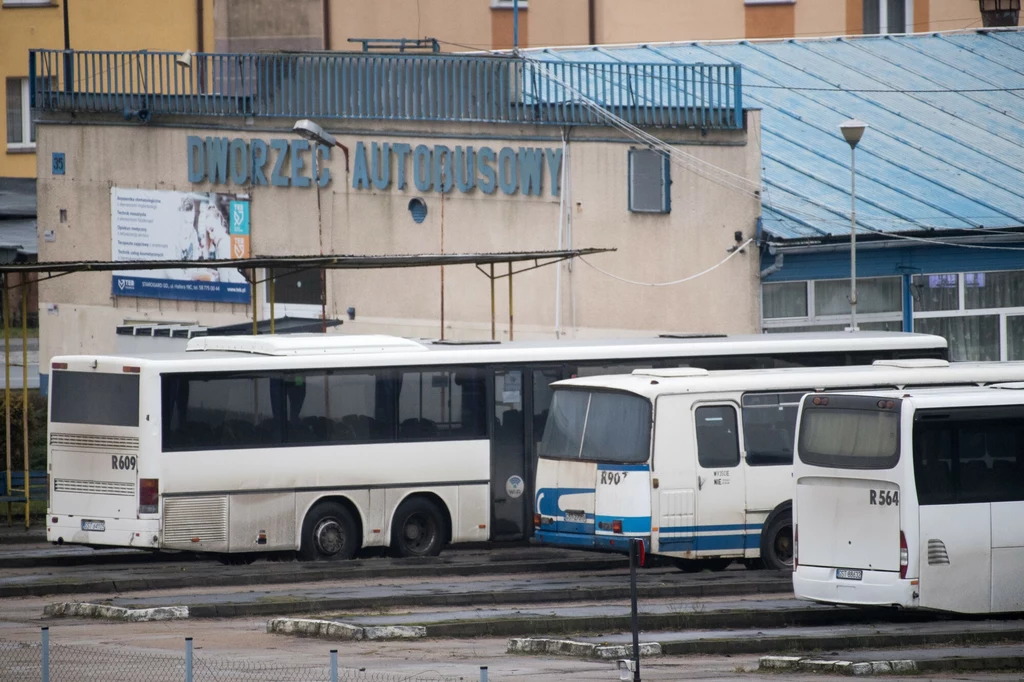 Co sprawia, że Polacy uciekają z dużych miast do mniejszych, rodzinnych miejscowości? Co sprawia, że Polacy uciekają z dużych miast do mniejszych, rodzinnych miejscowości?