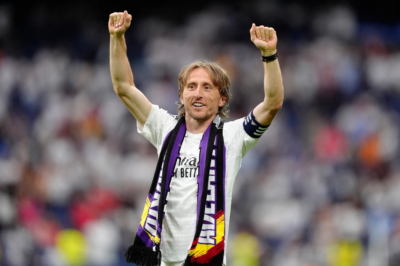 Luka Modrić podczas pożegnania z Realem Madryt na Estadio Santiago Bernabeu Luka Modrić podczas pożegnania z Realem Madryt na Estadio Santiago Bernabeu