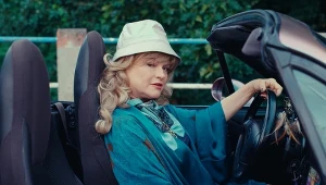 Katarzyna Figura w filmie "Wujek Foliarz"