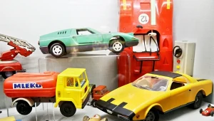 Pudła ze starymi autkami mogą skrywać skarb. Kolekcjonerzy sporo płacą