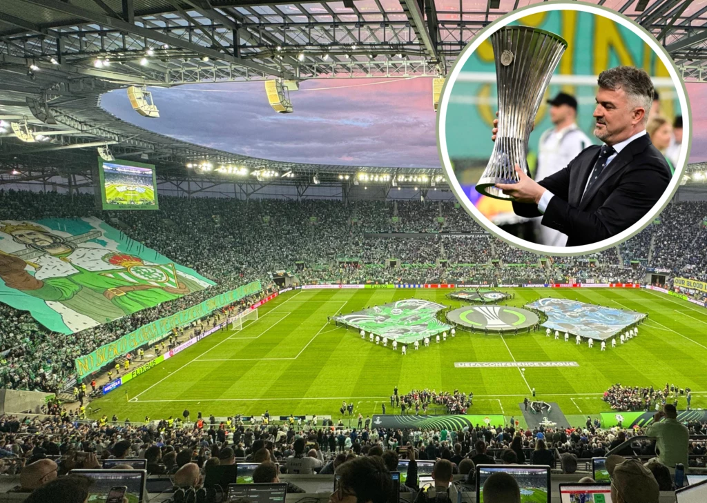 Michał Żewłakow wniósł trofeum dla triumfatora Ligi Konferencji na murawę stadionu we Wrocławiu