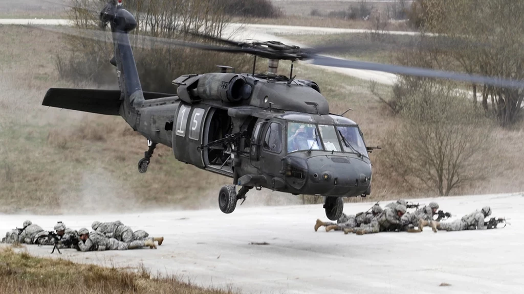 Amerykańskie śmigłowce Black Hawk w armii Ukrainy zaatakowały Rosję Amerykańskie śmigłowce Black Hawk w armii Ukrainy zaatakowały Rosję