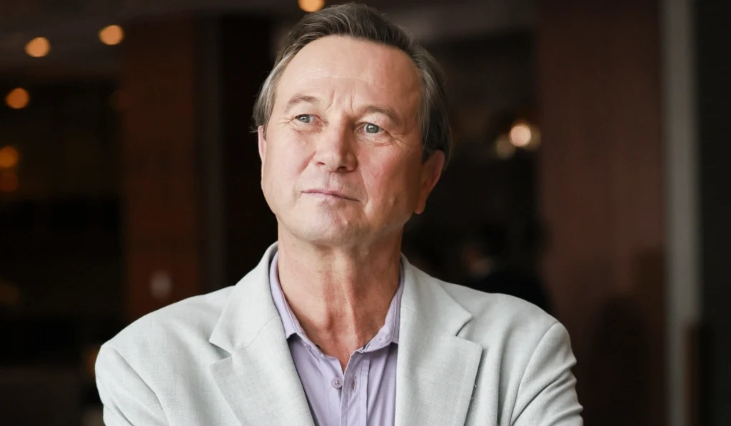 Piotr Cyrwus Piotr Cyrwus