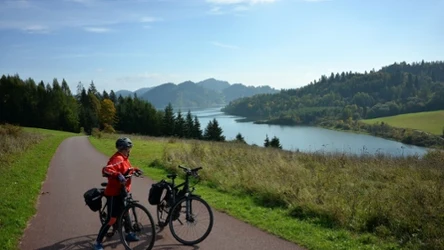 Velo Czorsztyn wiedzie wokół Jeziora Czorsztyńskiego