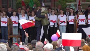 Zaskakujący gość na wiecu Trzaskowskiego. "Nie tak ostro jak zwykle"