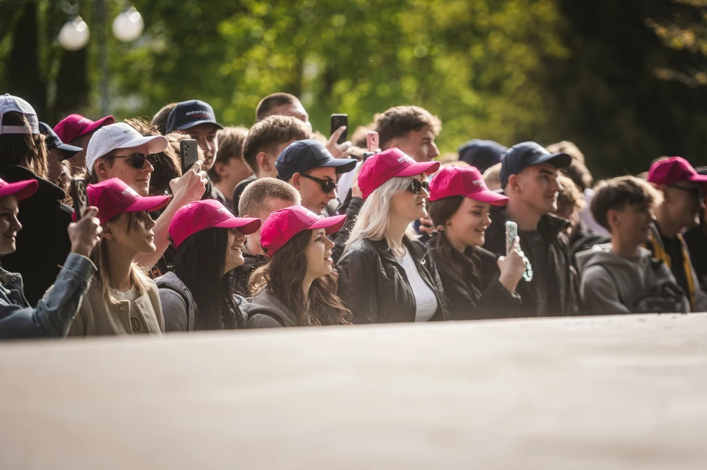 W pierwszej turze młodzi Polacy zdecydowanie najchętniej głosowali na Sławomira Mentzena. Co zrobią 1 czerwca? W pierwszej turze młodzi Polacy zdecydowanie najchętniej głosowali na Sławomira Mentzena. Co zrobią 1 czerwca?