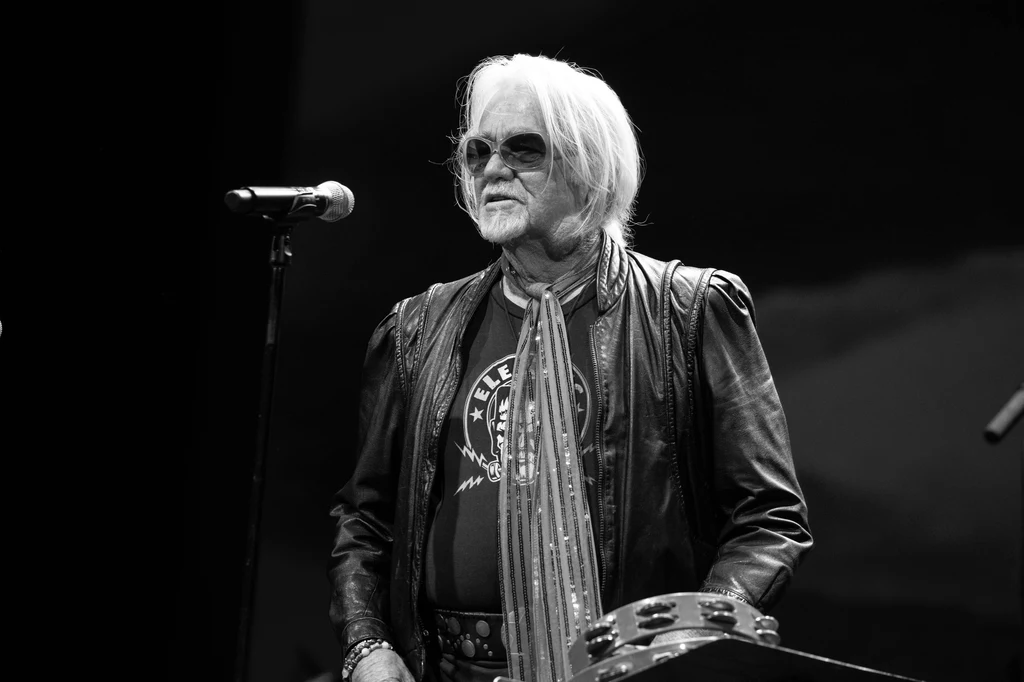 James Lowe był liderem The Electric Prunes James Lowe był liderem The Electric Prunes