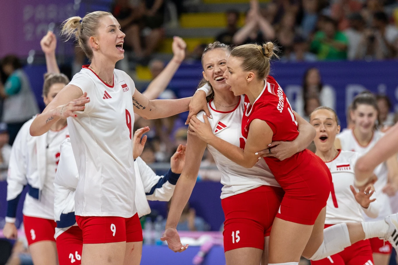 Siatkarki reprezentacji Polski, z prawej Aleksandra Szczygłowska Martyna Czyrniańska (w środku, w objęciach Aleksandry Szczygłowskiej) może być jedną z liderek reprezentacji Polski