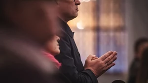 Kościół zreformował tę modlitwę w XX wieku. Jak odmawiać Modlitwę Godzin?