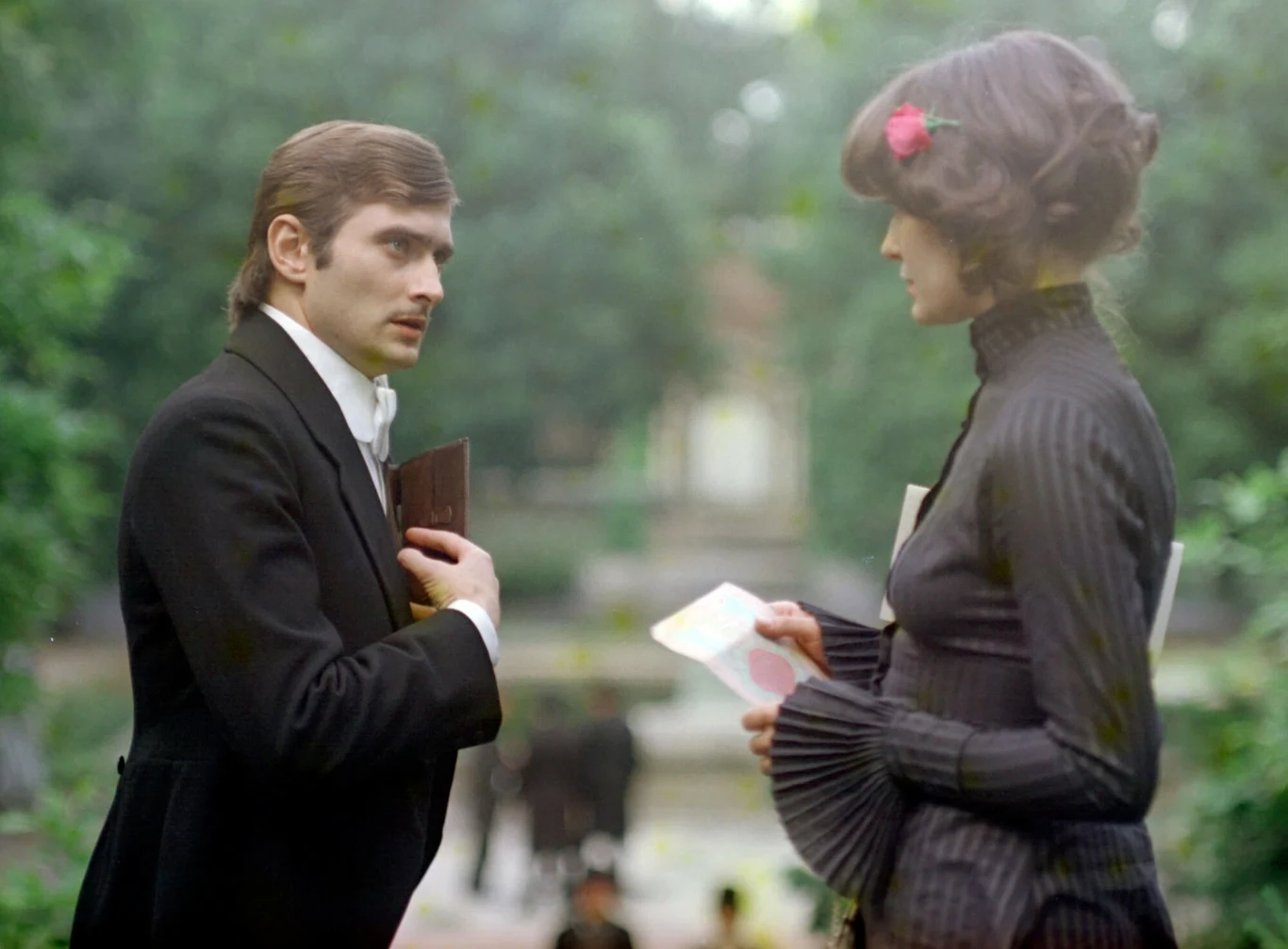 Ewa Pobratyńska i Olgierd Lukaszewicz w filmie Waleriana Borowczyka "Dzieje grzechu" (1975) Ewa Pobratyńska i Olgierd Lukaszewicz w filmie Waleriana Borowczyka "Dzieje grzechu" (1975)