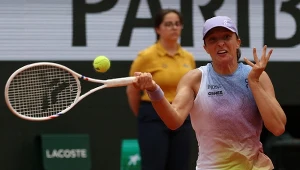 Iga Świątek w trakcie meczu Roland Garros