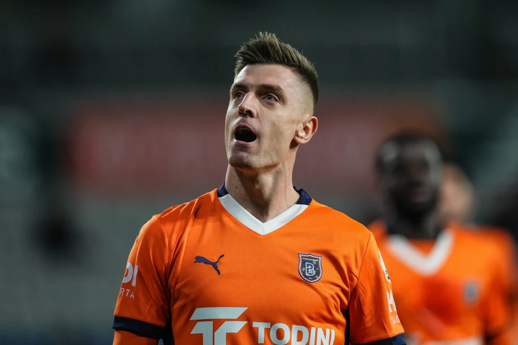 Krzysztof Piątek Krzysztof Piątek