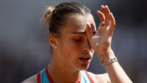 Aryna Sabalenka przez pół pierwszego seta miała problemy: z rywalką, z wiatrem. I się tym denerwowała. A później pokazała klasę