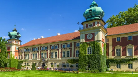 Smocza lilia robi "show" na zamku w Łańcucie 