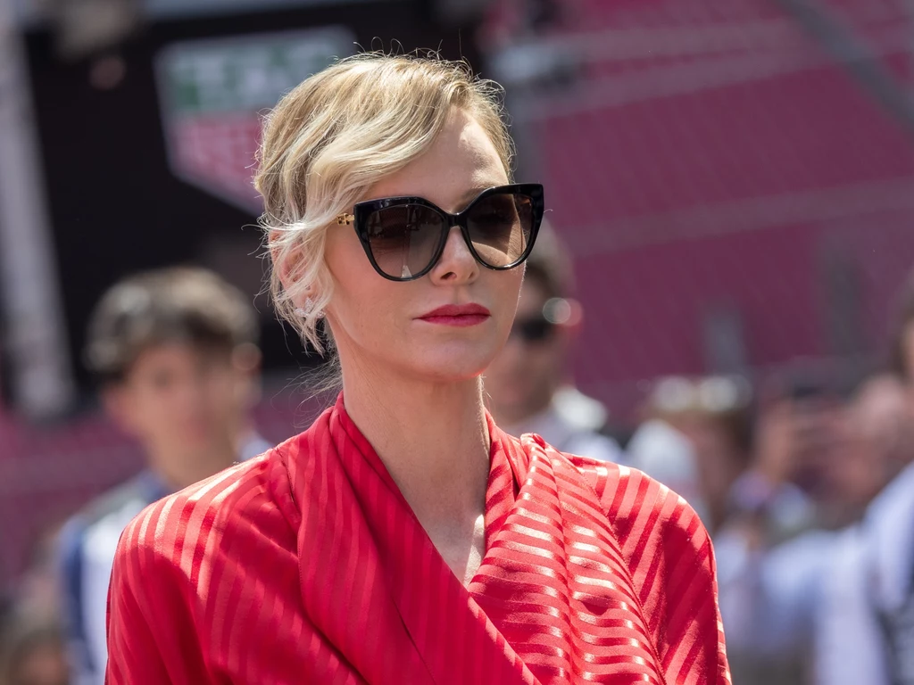 Księżna Charlene zaskoczyła wyborem kreacji Księżna Charlene zaskoczyła wyborem kreacji