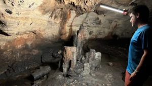 Archeolodzy odkryli ponad 100 tajemniczych struktur w jaskini