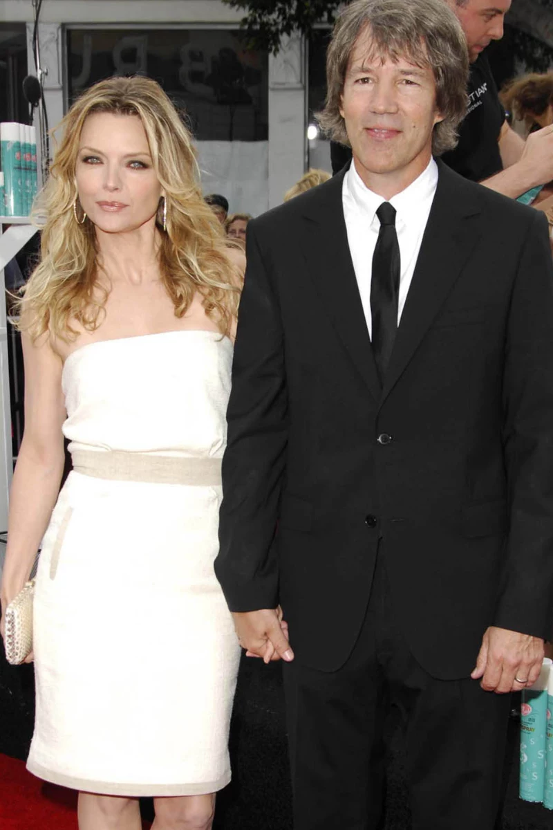Michelle Pfeiffer i David Kelley na premierze w 2007 roku