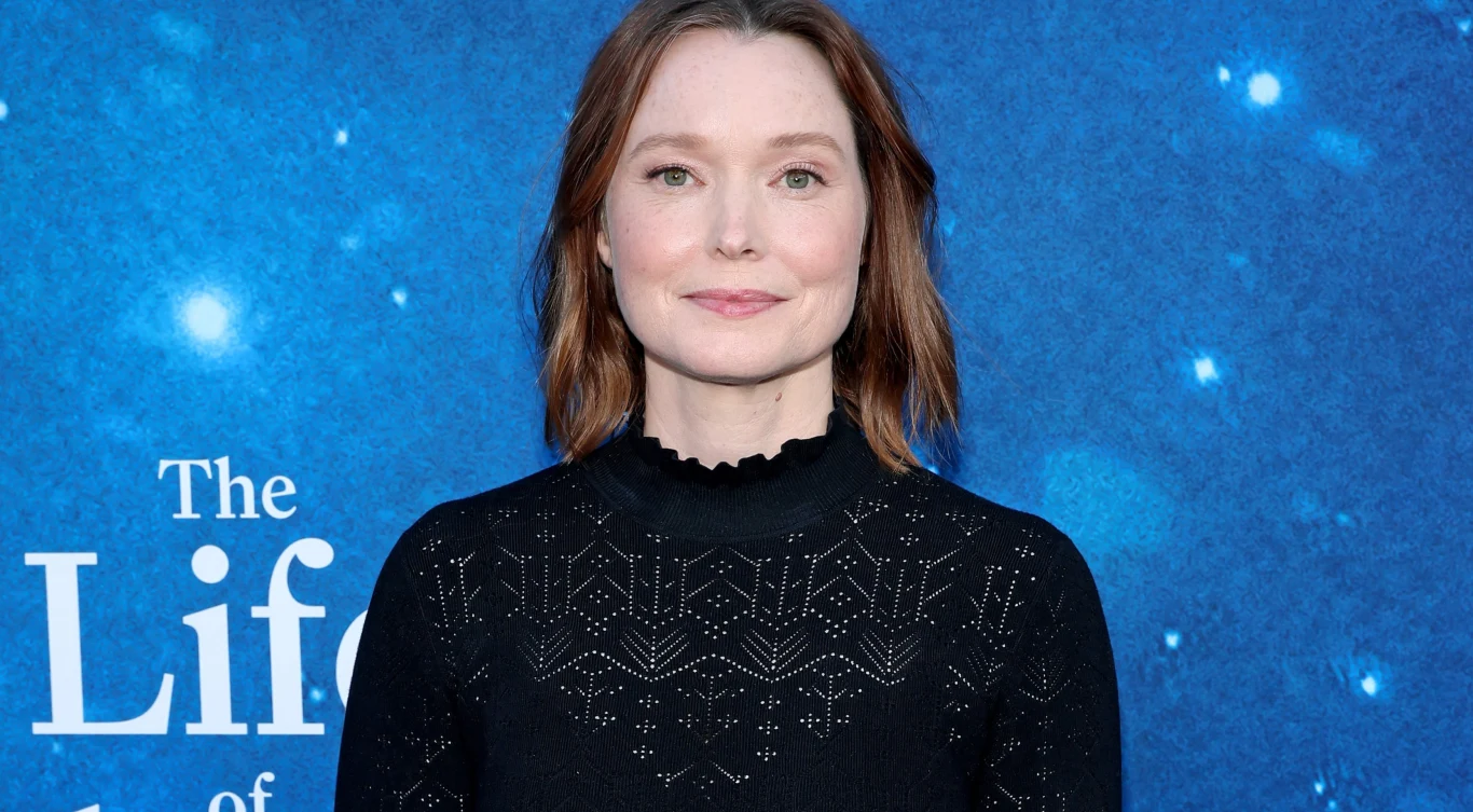 Samantha Sloyan Samantha Sloyan