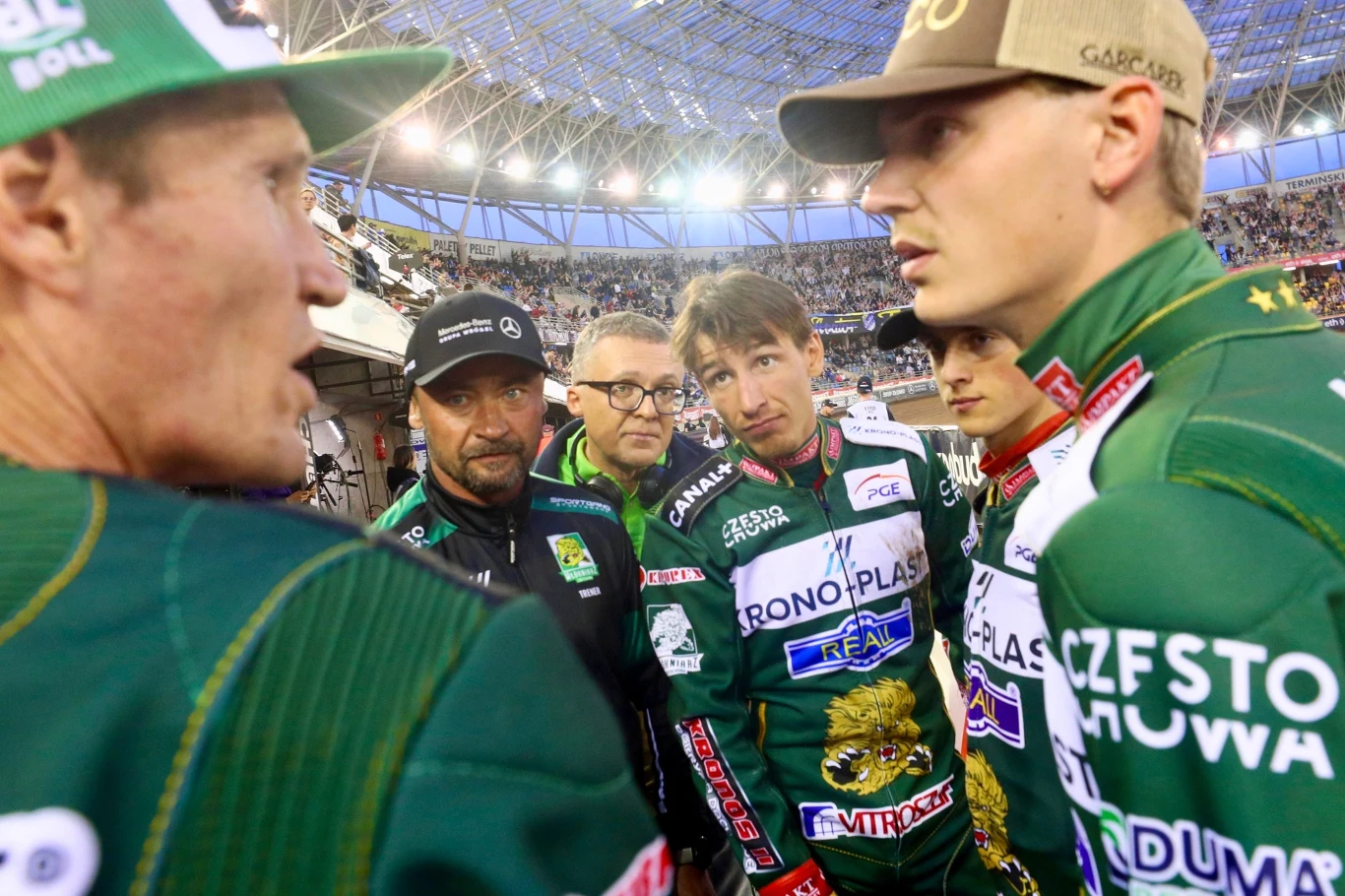 Narada w drużynie Włókniarza. Trener Mariusz Staszewski gra pierwsze skrzypce.