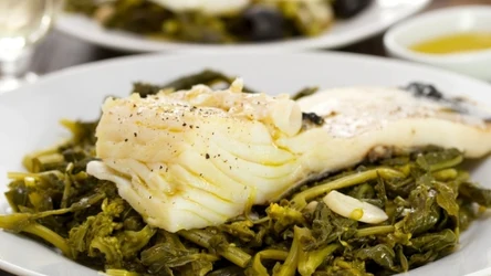 Rapini ma ciekawy smak, który przypomina nieco aromat migdałów