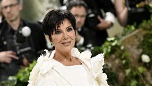 Stylizacja na święta z Kris Jenner. Idealna dla dojrzałych kobiet