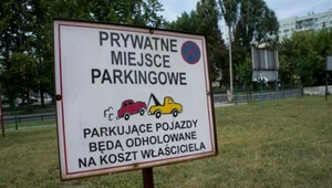 Co zrobić, kiedy ktoś parkuje na naszym miejscu?