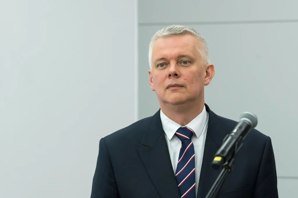 Szef MSWiA Tomasz Siemoniak zaproponował Karolowi Nawrockiemu ochronę funkcjonariuszy SOP