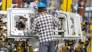 Tysiące Polaków na bruk? Czarne chmury nad branżą automotive