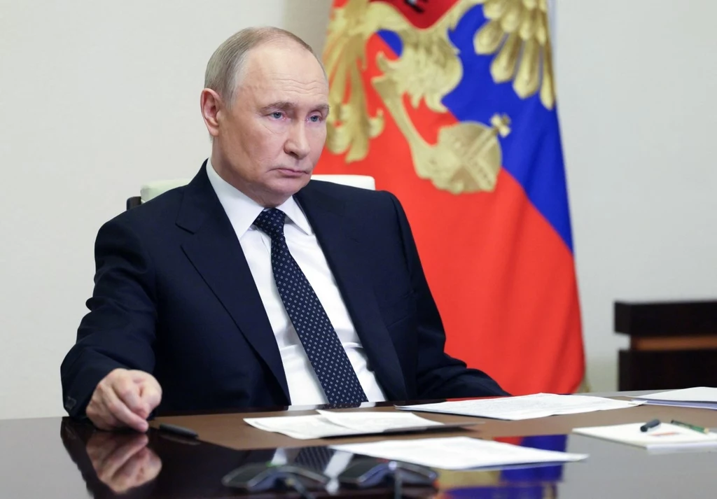 MSZ Ukrainy zaapelowało do Władimira Putina, by "przestał jęczeć" i zgodził się na rozejm MSZ Ukrainy zaapelowało do Władimira Putina, by "przestał jęczeć" i zgodził się na rozejm