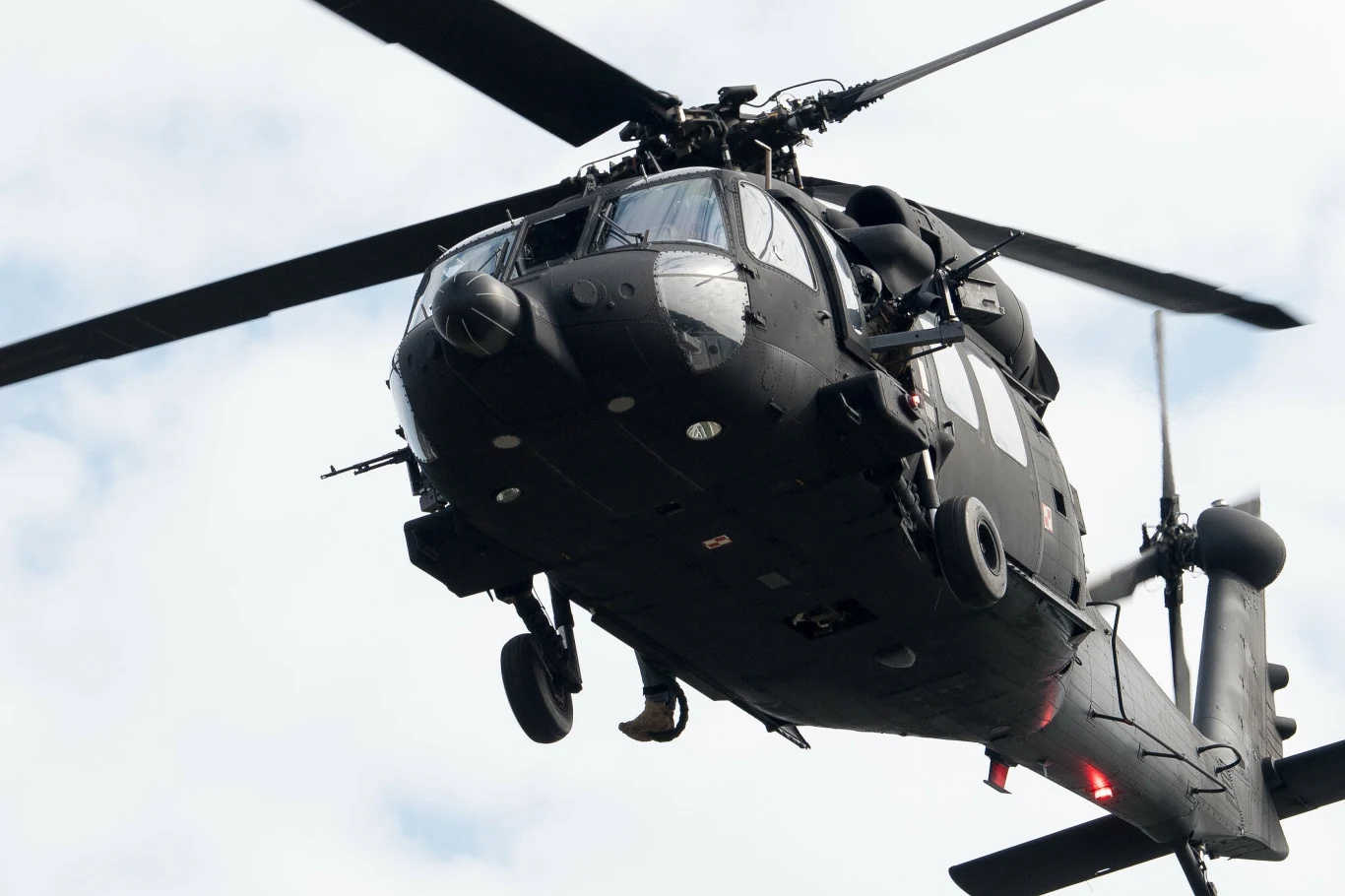 Śledztwo ws. caracali nie zakończy się w tym roku. Sprawa przekładana po raz 30 Agencja Uzbrojenia unieważniła przetarg na śmigłowce S-70i dla polskiego wojska - podało Polskie Radio