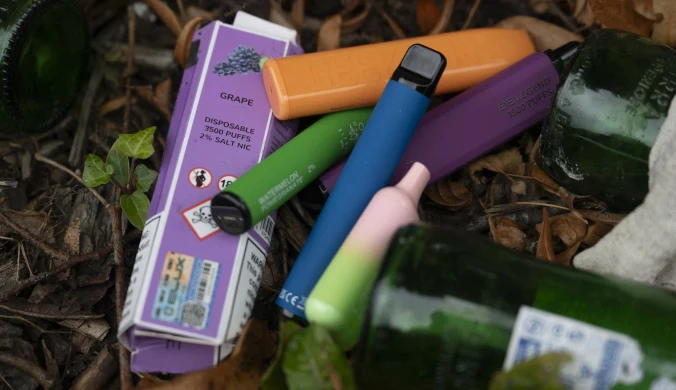 Baterie zombie z e-papierosów grożą wybuchem. Eksperci alarmują