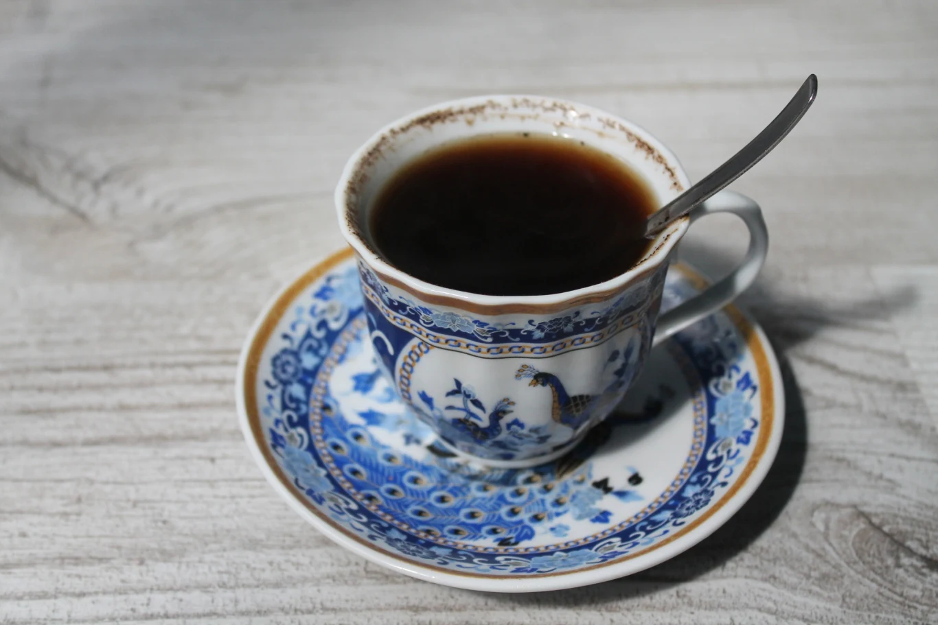 Francuski piją kawę z ciekawym dodatkiem. Dzięki niemu trzymają linię. Francuski piją kawę z ciekawym dodatkiem. Dzięki niemu trzymają linię.