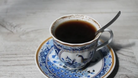 Francuski piją kawę z ciekawym dodatkiem. Dzięki niemu trzymają linię.