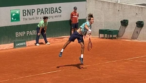 Alan Ważny podczas półfinałowego meczu Rolanda Garrosa w grze podwójnej