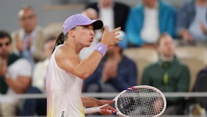 Iga Świątek w półfinałowym meczu z Aryną Sabalenką, Roland Garros 2025