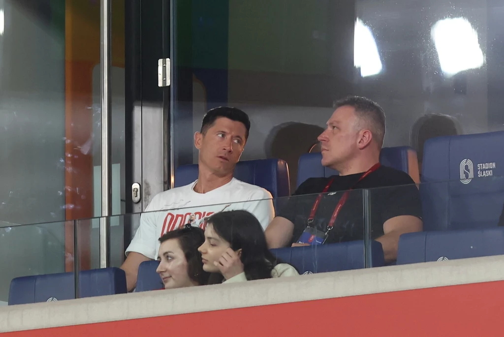 Robert Lewandowski zajął tym razem miejsce na trybunach Robert Lewandowski zajął tym razem miejsce na trybunach