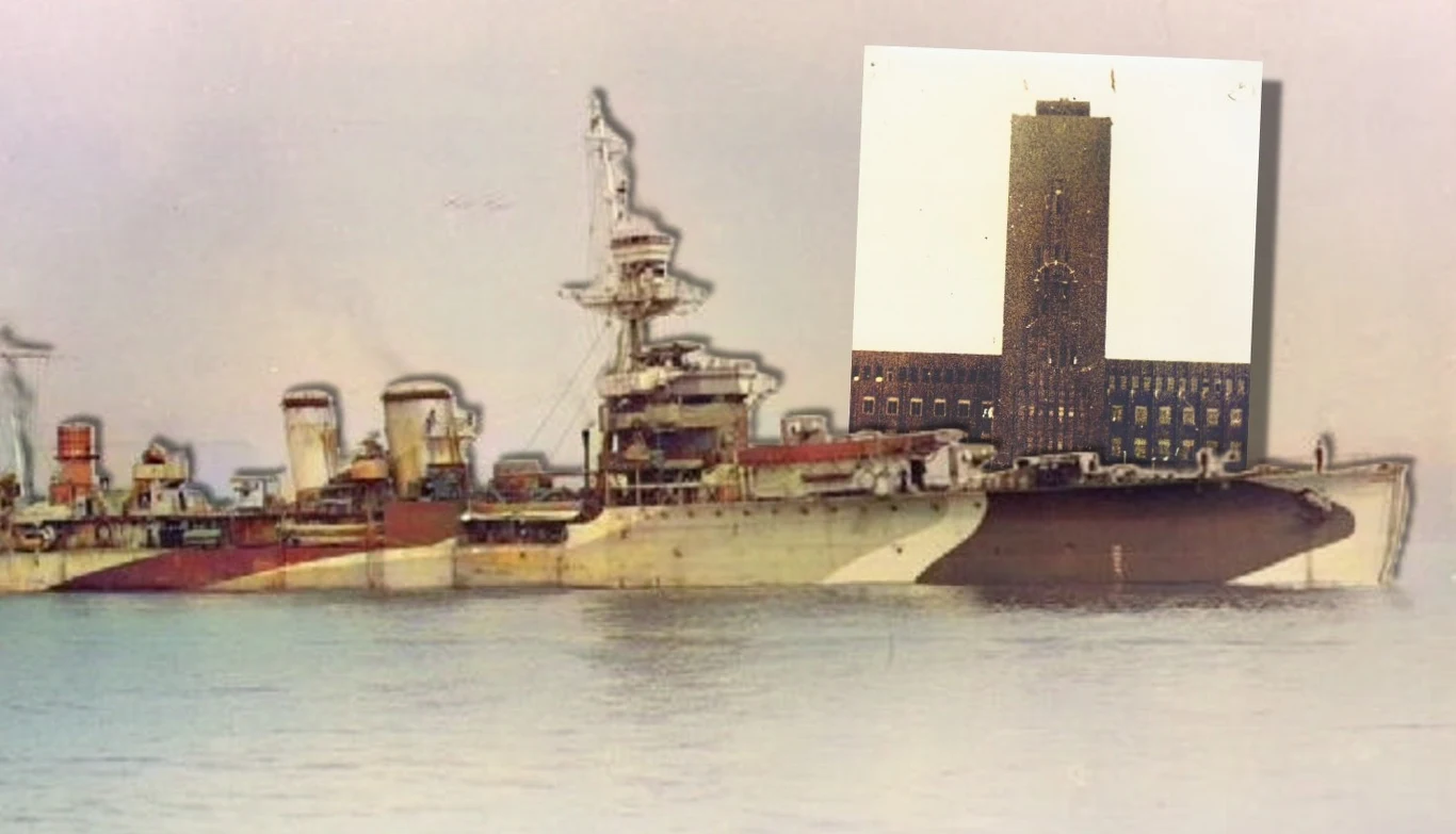 Polska otrzymała ORP Conrad od Royal Navy. W przeszłości służył jako HMS Danae. W tle ratusz w Wilhelmshaven, na którym zawieszono polską flagę Okręt wojenny z charakterystycznym kamuflażem pływa po spokojnej wodzie, na jego tle wmontowany jest prostokątny fragment zdjęcia wysokiego budynku z cegły, z zegarem na wieży.