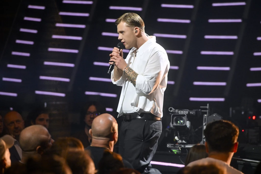 Kajetan Wolas na scenie "Must Be The Music"