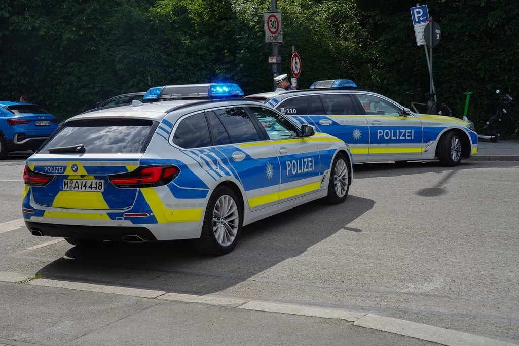 Samochód wjechał w grupę ludzi w Niemczech