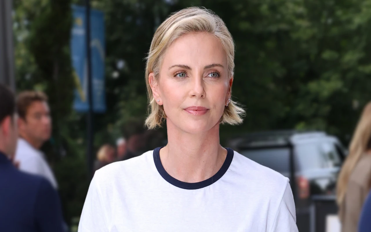 Charlize Theron ma prawie 50 lat i wciąż jest singielką