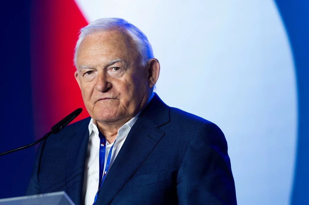 Były premier Leszek Miller o nieprawidłowościach przy liczeniu głosów i "tonowaniu nastrojów" przez Donalda Tuska Były premier Leszek Miller o nieprawidłowościach przy liczeniu głosów i "tonowaniu nastrojów" przez Donalda Tuska