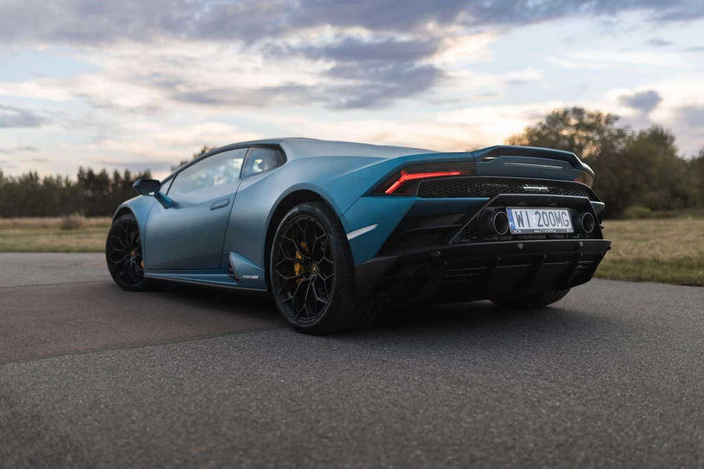 Ferrari, Porsche czy Mercedes-AMG GT można dziś wynająć na jeden dzień