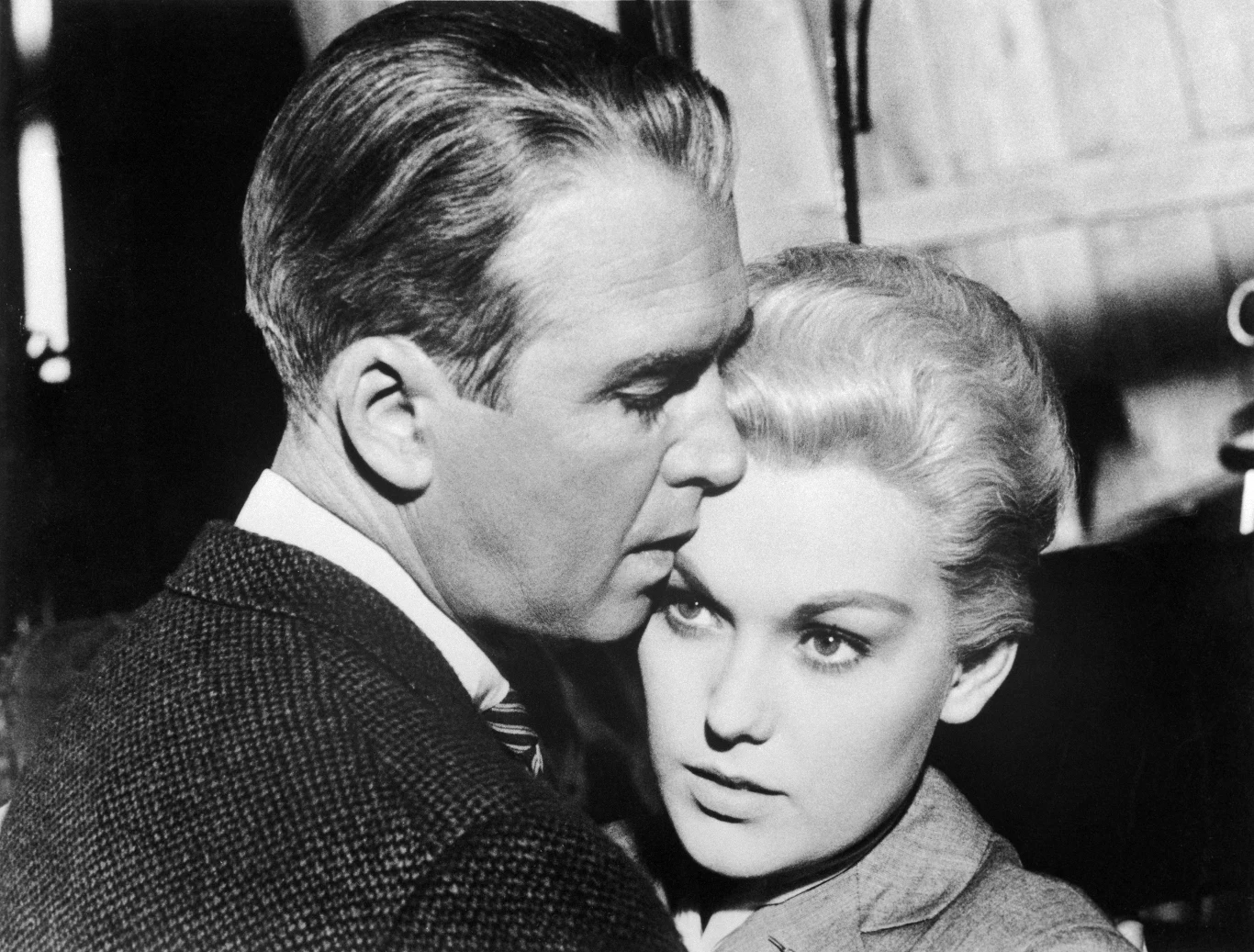James Stewart i Kim Novak w filmie "Zawrót głowy"