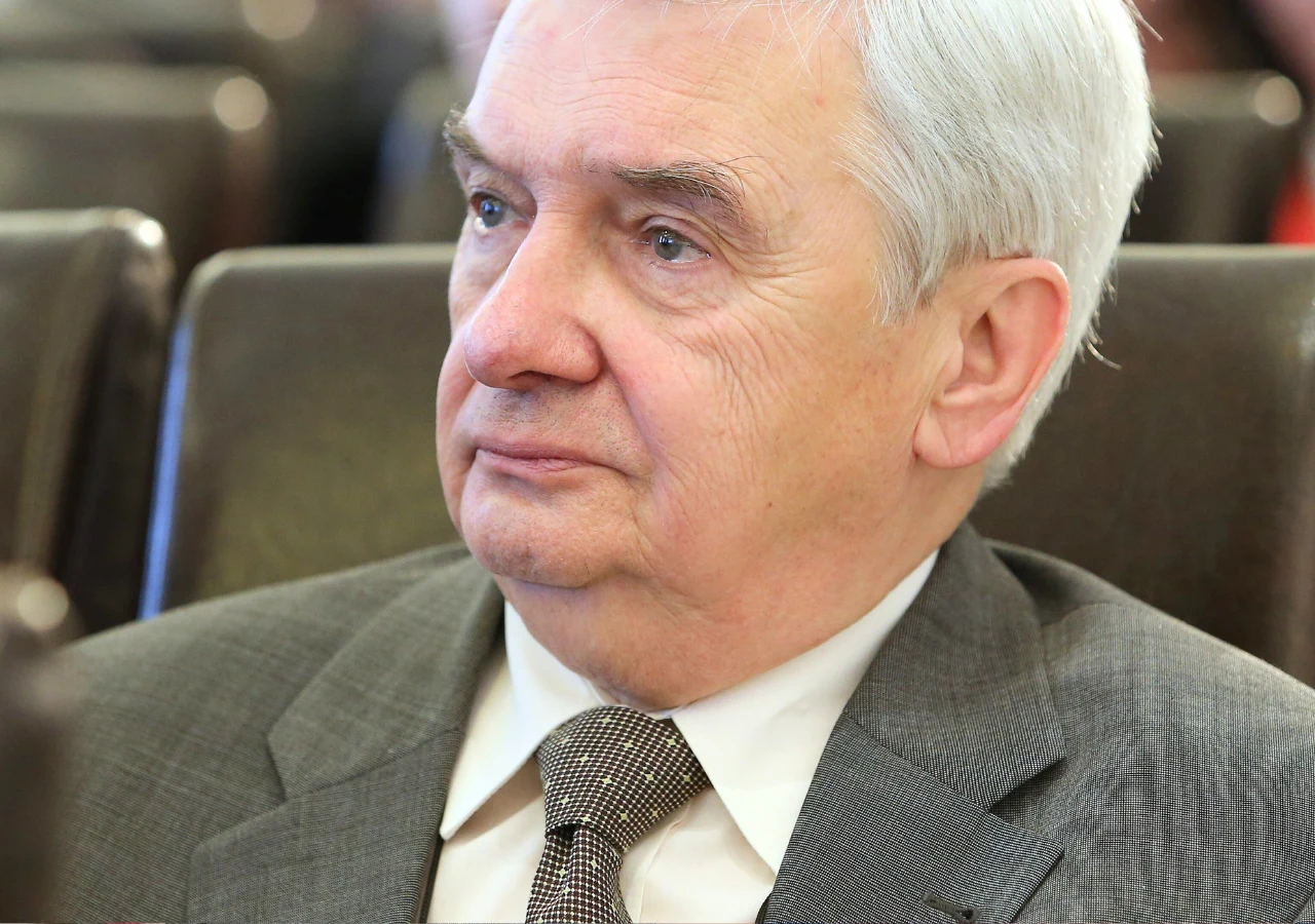 Tadeusz Sznuk Tadeusz Sznuk