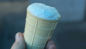 To dzieje się z twoją krwią, gdy jesz lody przed pójściem spać