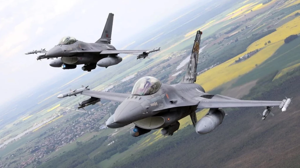 Tajemniczy atak Rosji. Grad pocisków spadł na bazę myśliwców F-16?