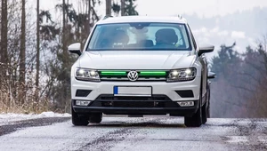Zielone, przednie światło stopu. Nowy typ oświetlenia w autach | Fot. frontbrakelights.com