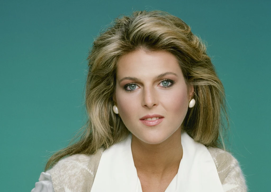 Catherine Oxenberg zachwyciła, gdy pojawiła się na planie serialu Catherine Oxenberg zachwyciła, gdy pojawiła się na planie serialu